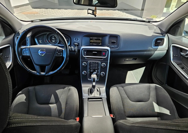 Volvo S60 cena 44900 przebieg: 255000, rok produkcji 2013 z Warszawa małe 67